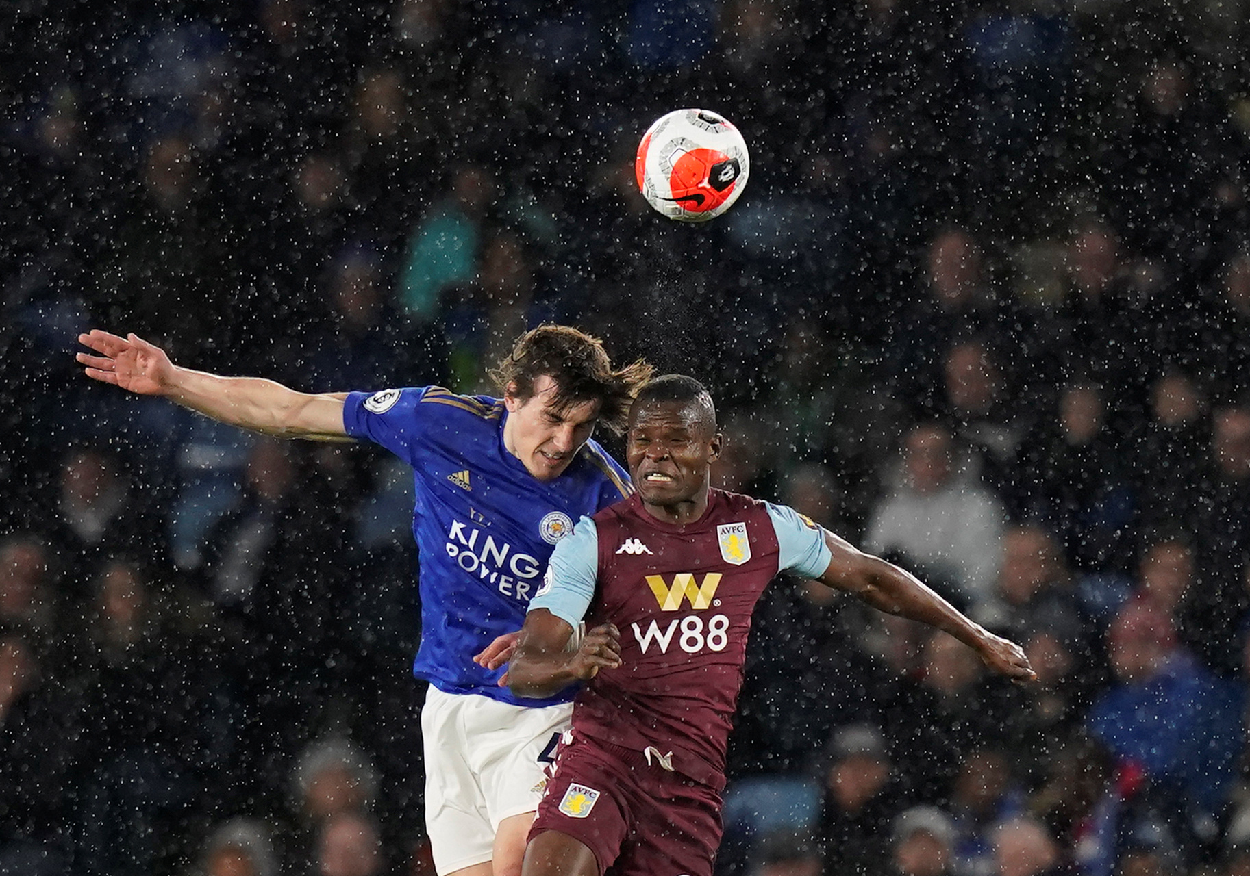 他不仅在场 他不仅在场