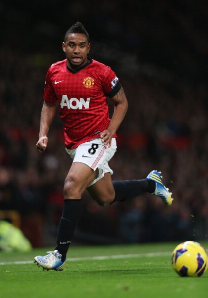 致敬若塔，前队友贡萨尔维斯美职联进球后做出按手柄庆祝动作.