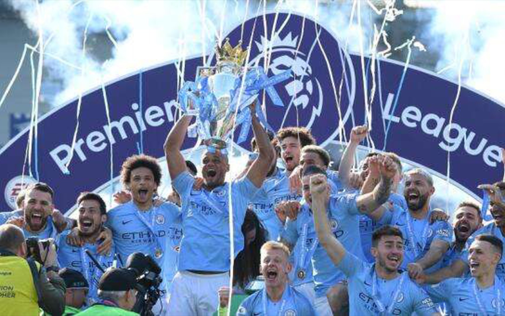 德天空：桑乔对回归多特持开放态度，双方依然在保持联系.